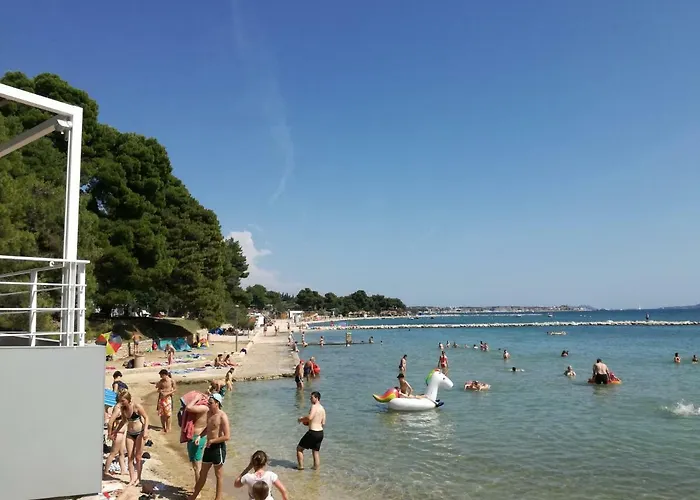 Ana 2 * Sveti Filip i Jakov