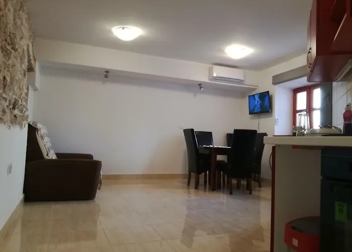 Διαμέρισμα Ana 2 Sveti Filip i Jakov