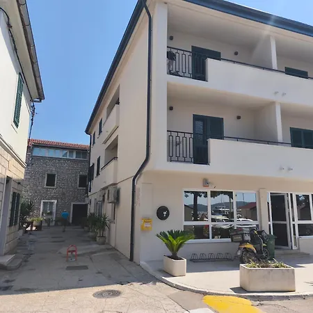 Apartment Ana 2 Sveti Filip i Jakov
