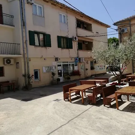 Ana 2 Apartment