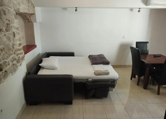 Ana 2 * Свети-Филип-и-Яков